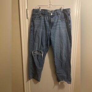 American Eagle Distressed 90’s Straight Jeans Medium Wash Size 18 Short